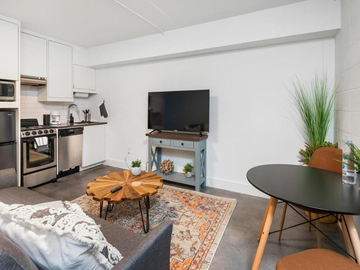 Comfortable Studio With Queen Bed, City Walkable! Apartamento Atlanta Exterior foto